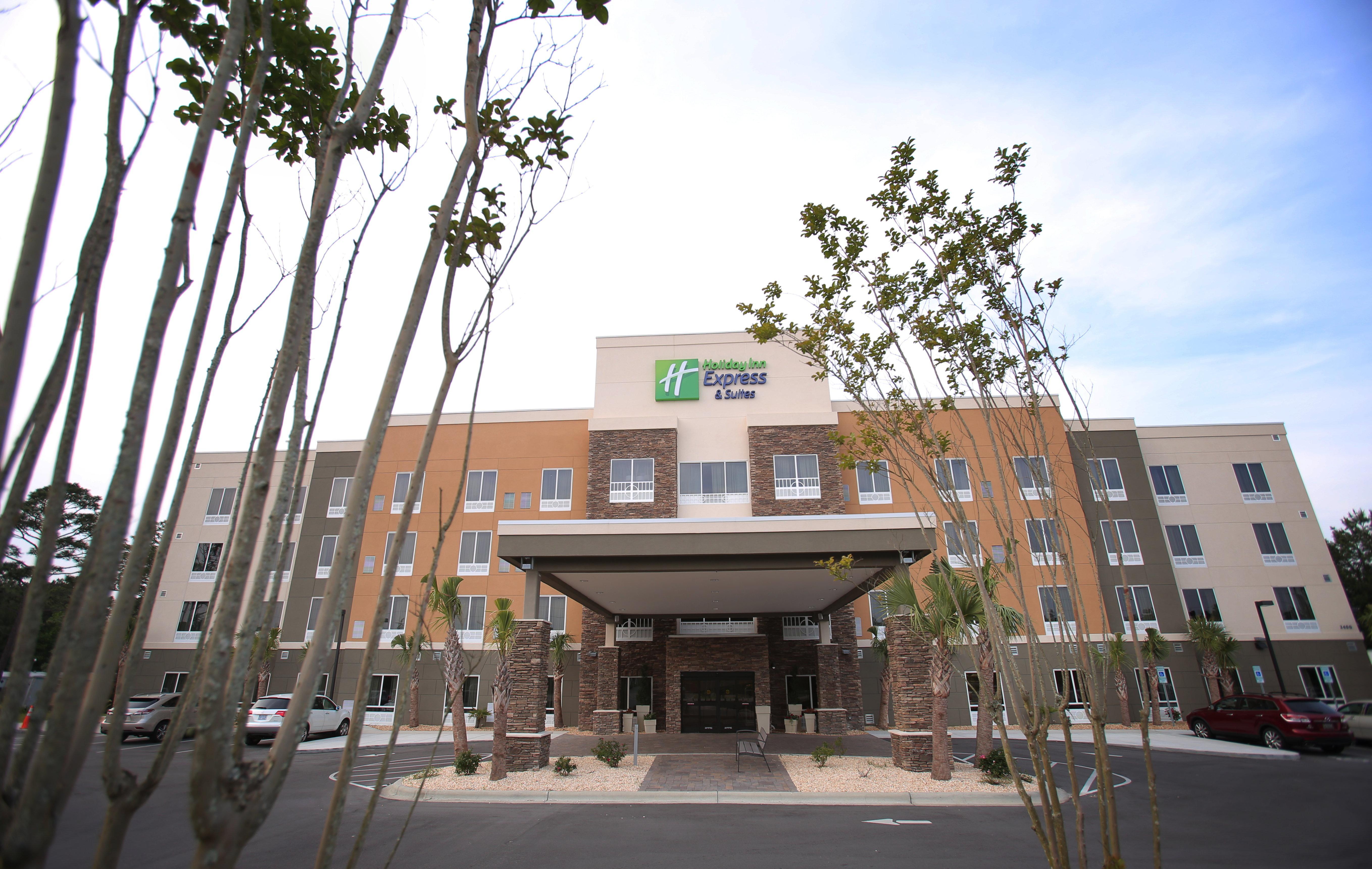 Holiday Inn Express & Suites Southport - Oak Island Area By Ihg Екстер'єр фото